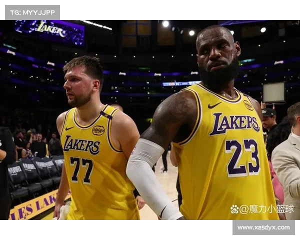 NBA今日里程碑:詹姆斯25+6+8+3刷19纪录!克莱20+5三分历史第二人 NBA今日里程碑:詹姆斯25+6+8+3刷19纪录!克莱20+5三分历史第二人