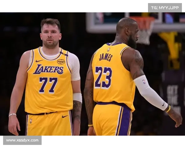 NBA第一个5万分球员!詹姆斯接东契奇传球命中三分创造历史 NBA第一个5万分球员!詹姆斯接东契奇传球命中三分创造历史
